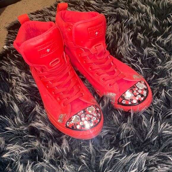 Custom chucks - Picture 1 of 7